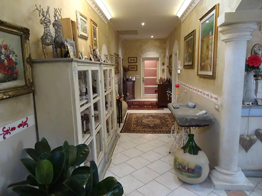 Immagine 28 di Villa in vendita  a Casciana Terme Lari