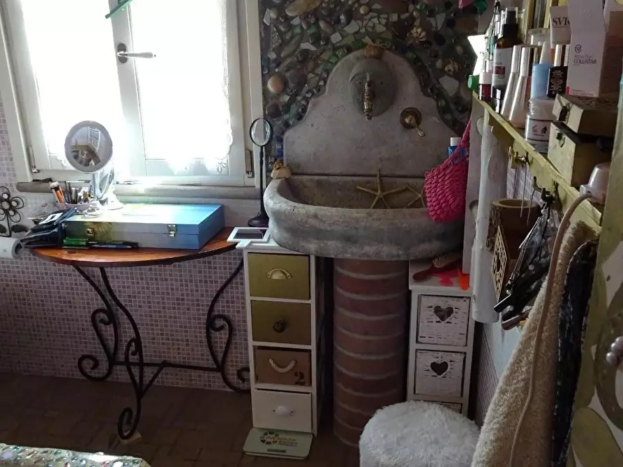 Immagine 12 di Villa in vendita  a Casciana Terme Lari