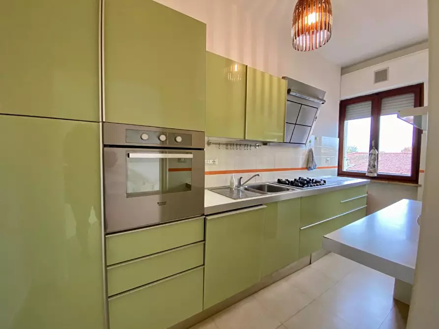 Immagine 4 di Appartamento in affitto  a Lucca