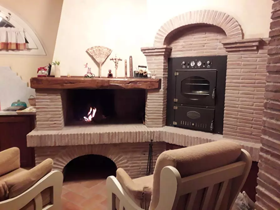 Immagine 16 di Villa in vendita  a Buti