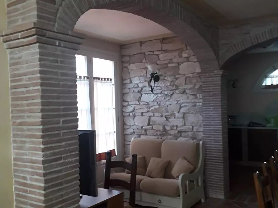 Immagine 15 di Villa in vendita  a Buti