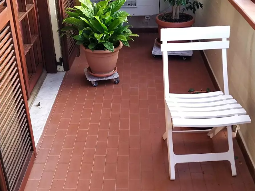 Immagine 12 di Appartamento in vendita  a Massa