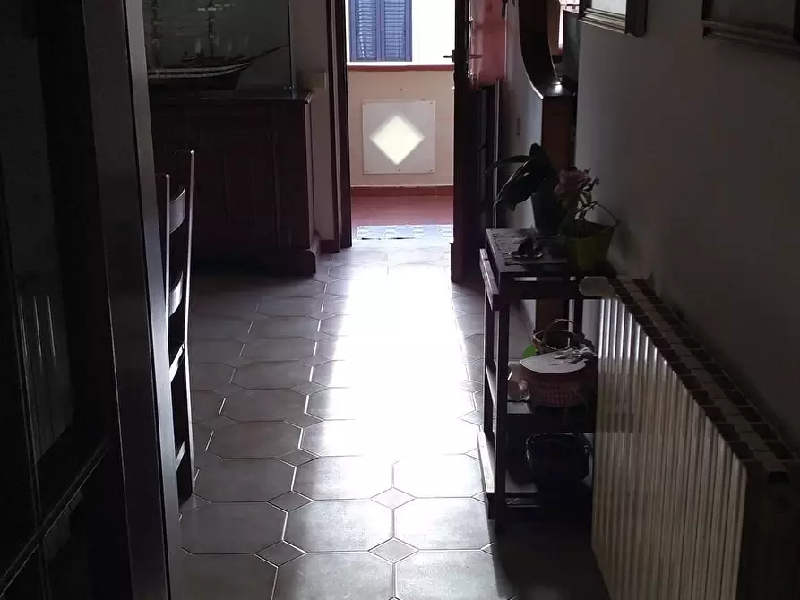 Immagine 8 di Appartamento in vendita  a Massa