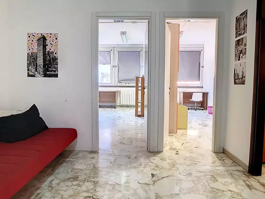 Immagine 2 di Appartamento in vendita  a Pisa