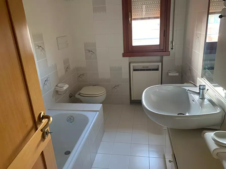 Immagine 11 di Mansarda in vendita  a Empoli