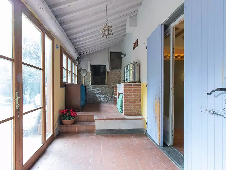 Immagine 3 di Rustico / casale in vendita  a Pisa