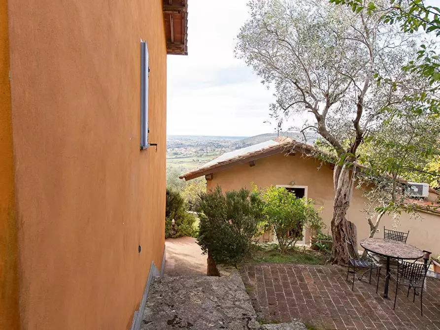 Immagine 48 di Rustico / casale in vendita  a Pisa