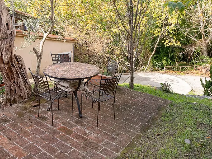 Immagine 49 di Rustico / casale in vendita  a Pisa