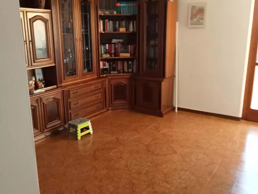 Immagine 5 di Appartamento in vendita  a Castelnuovo Magra