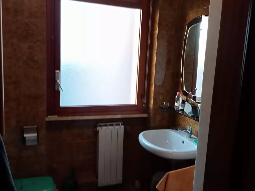 Immagine 8 di Appartamento in vendita  a Castelnuovo Magra