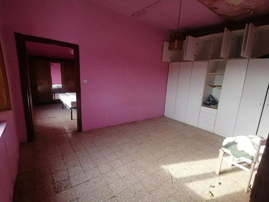 Immagine 14 di Rustico / casale in vendita  a Gallicano