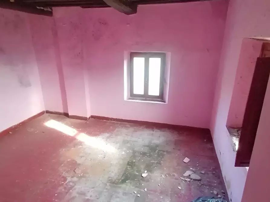 Immagine 16 di Rustico / casale in vendita  a Gallicano