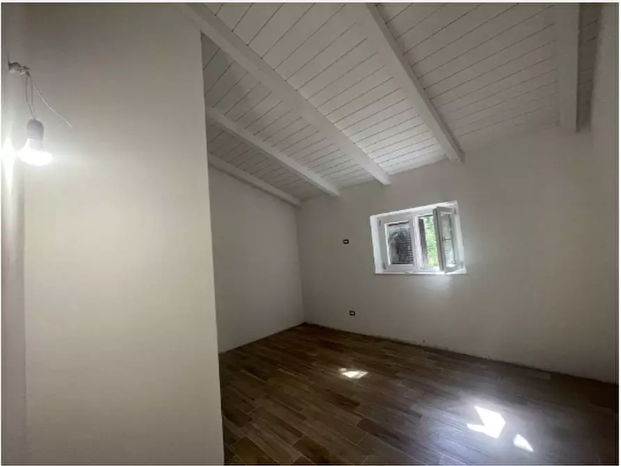 Immagine 16 di Villetta a schiera in vendita  a Aulla