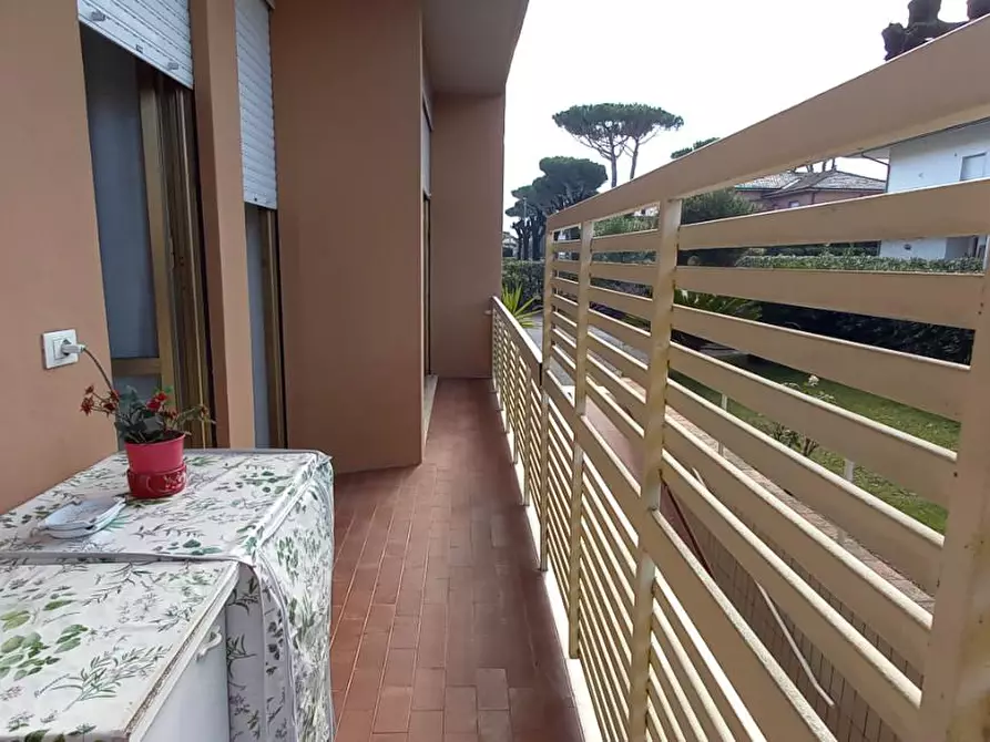 Immagine 10 di Appartamento in affitto  a Camaiore