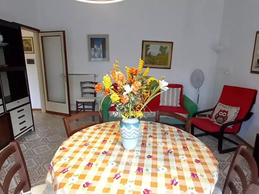 Immagine 3 di Appartamento in affitto  a Camaiore