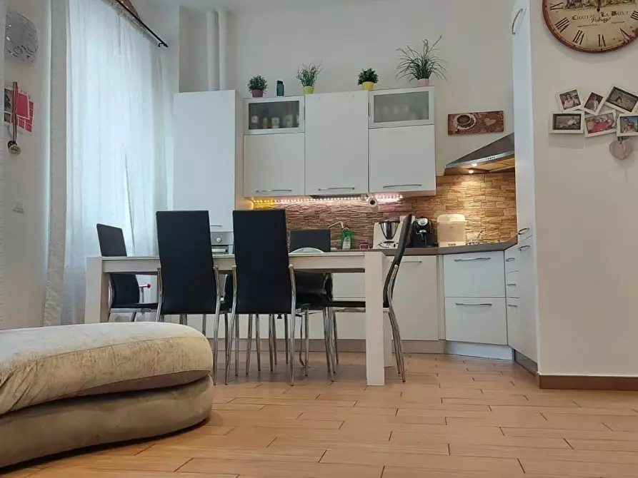 Immagine 4 di Appartamento in vendita  a Livorno