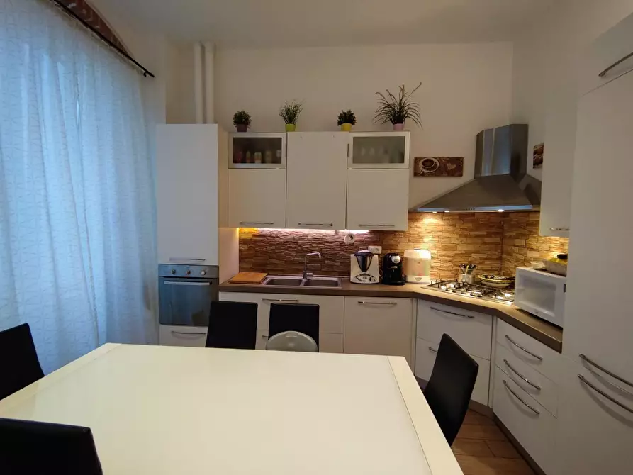 Immagine 7 di Appartamento in vendita  a Livorno