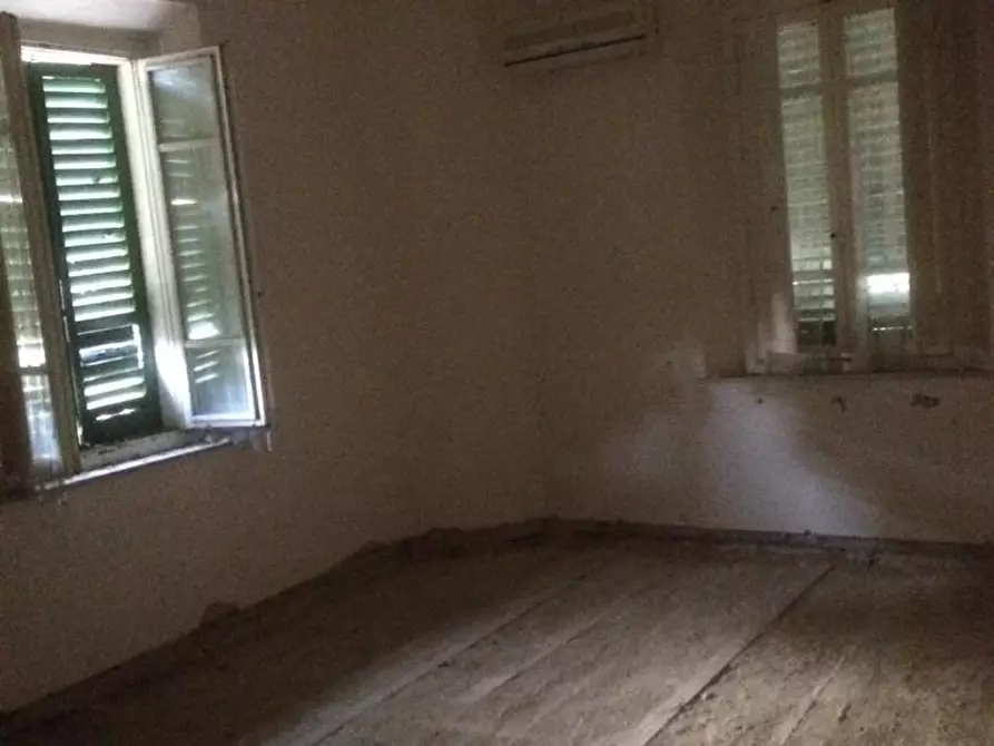 Immagine 7 di Villa in vendita  a Terricciola