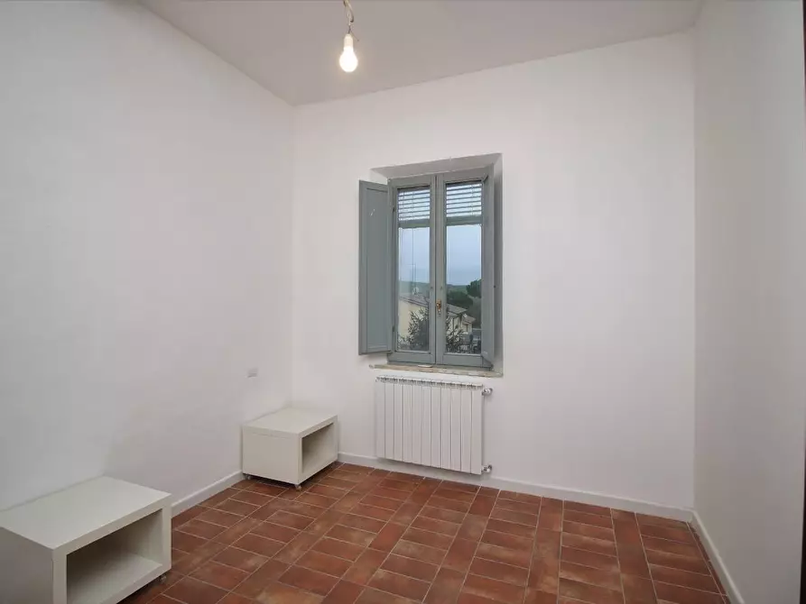 Immagine 8 di Appartamento in vendita  a Siena