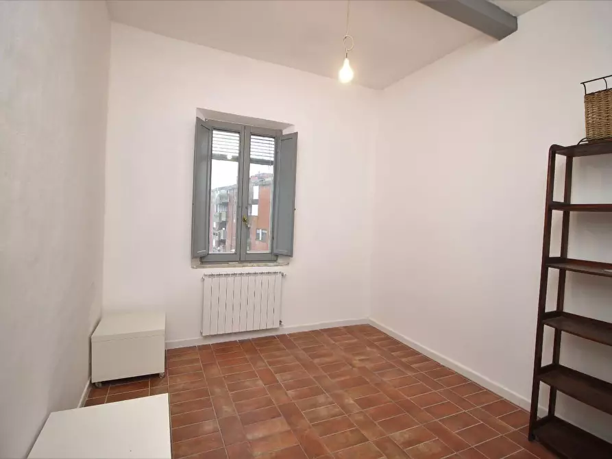 Immagine 7 di Appartamento in vendita  a Siena