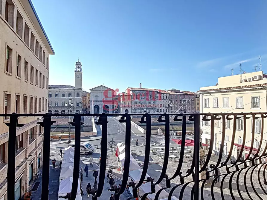 Immagine 13 di Appartamento in vendita  a Pisa