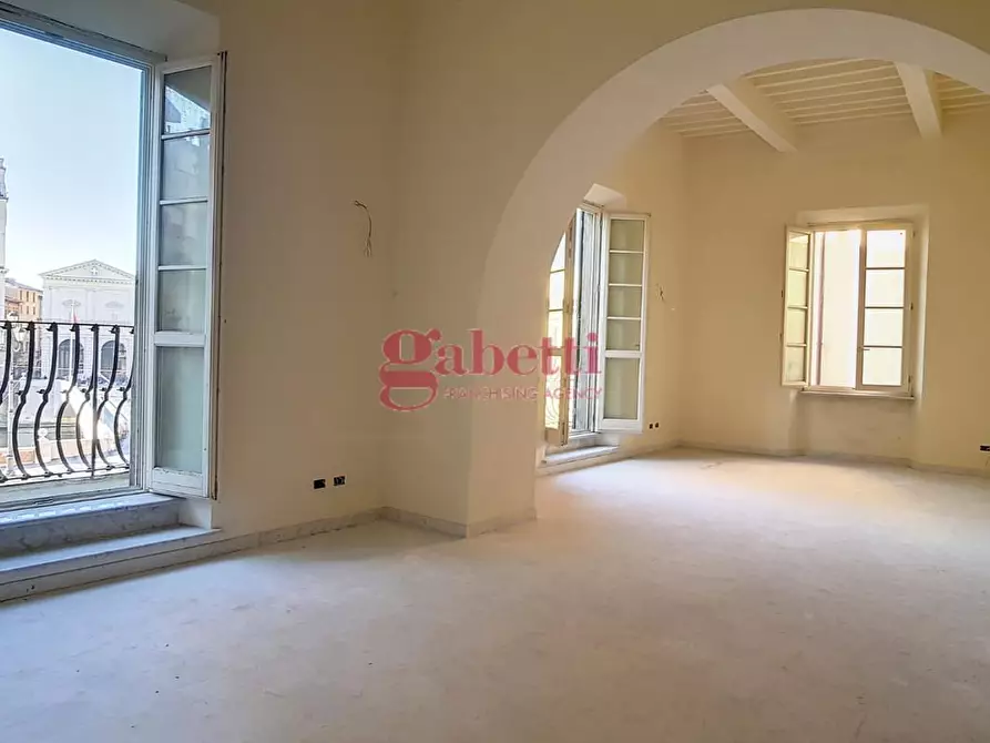 Immagine 21 di Appartamento in vendita  a Pisa