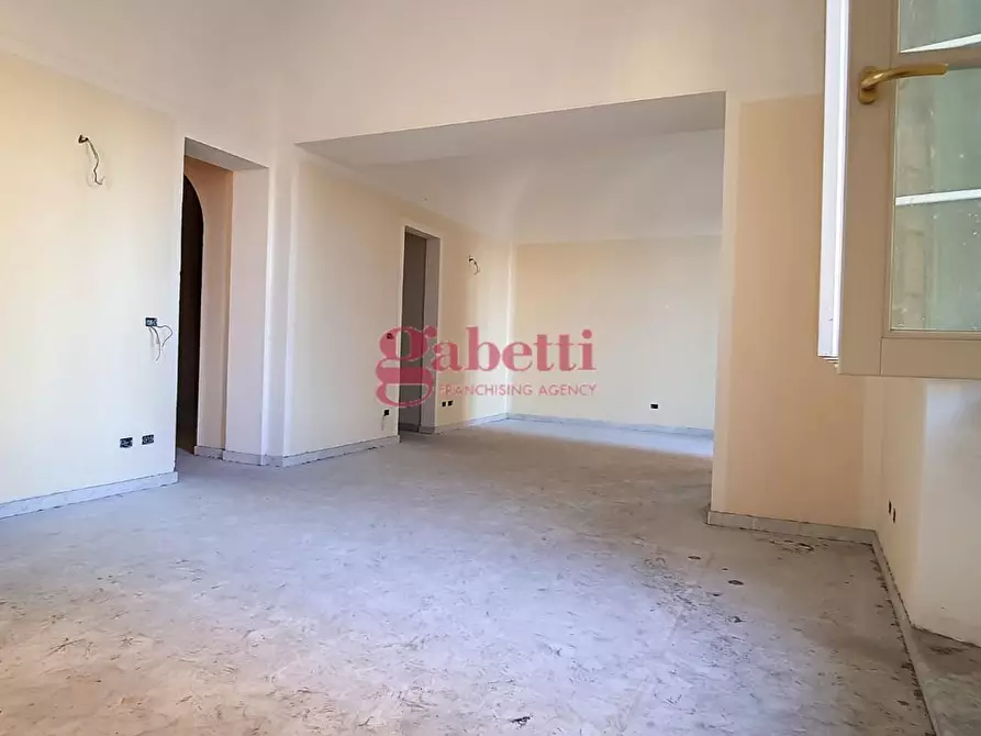 Immagine 2 di Appartamento in vendita  a Pisa