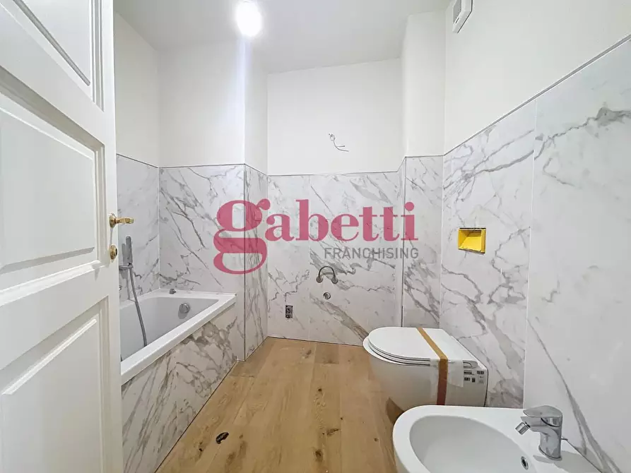 Immagine 19 di Appartamento in vendita  a Pisa