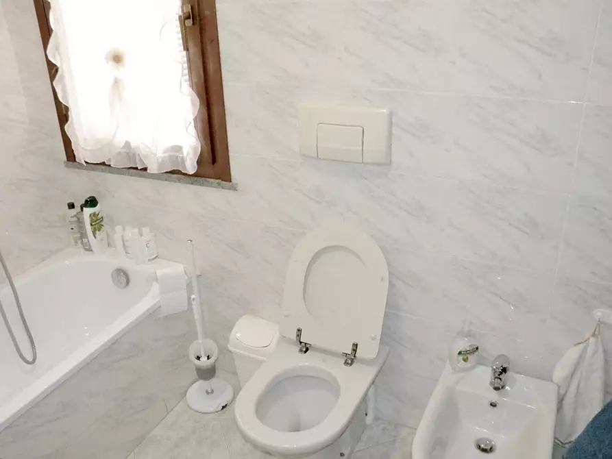 Immagine 13 di Casa bifamiliare in vendita  a Pontedera