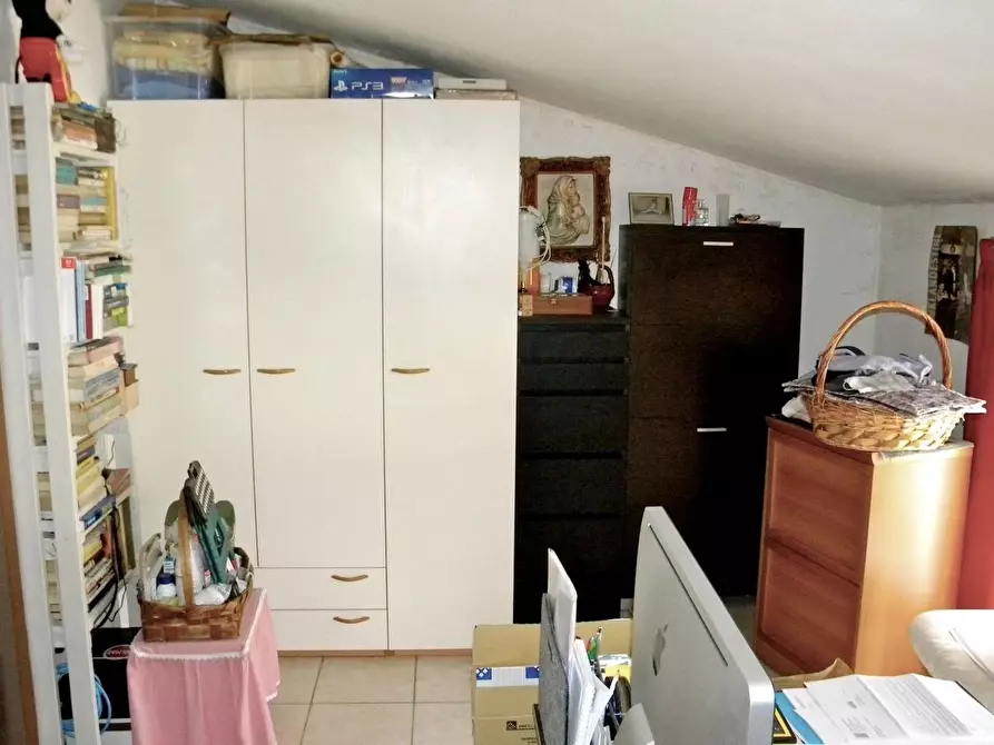 Immagine 18 di Casa bifamiliare in vendita  a Pontedera