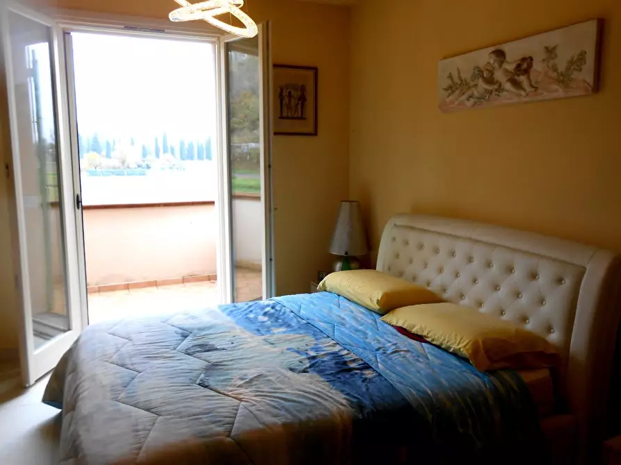 Immagine 11 di Villa in vendita  a Santa Maria A Monte