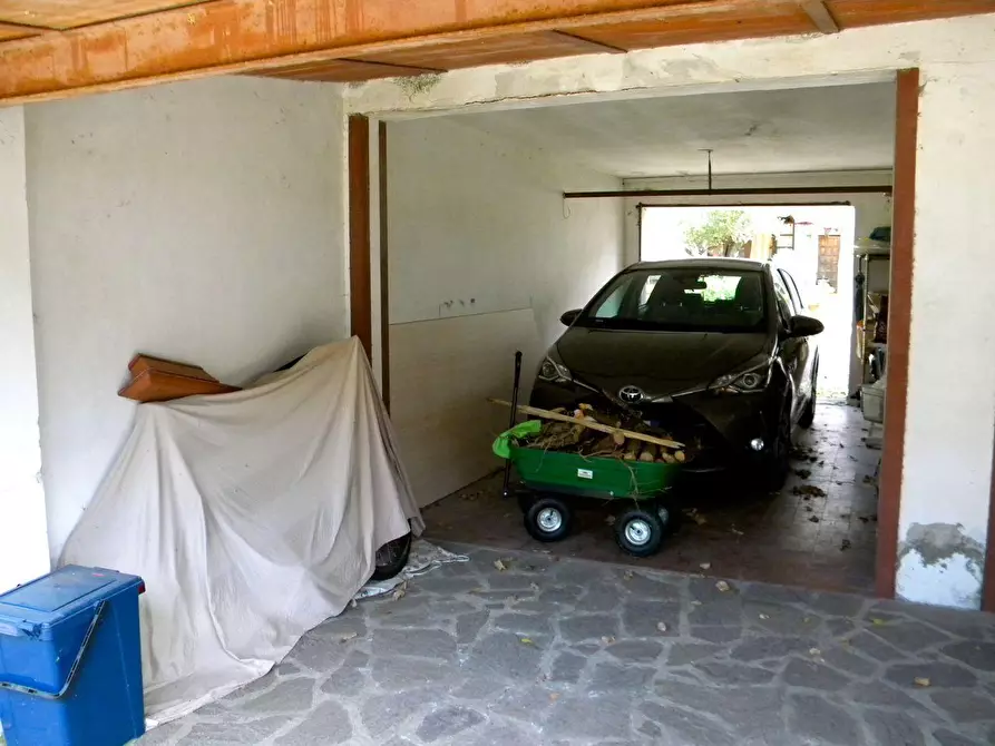 Immagine 15 di Porzione di casa in vendita  a Pisa