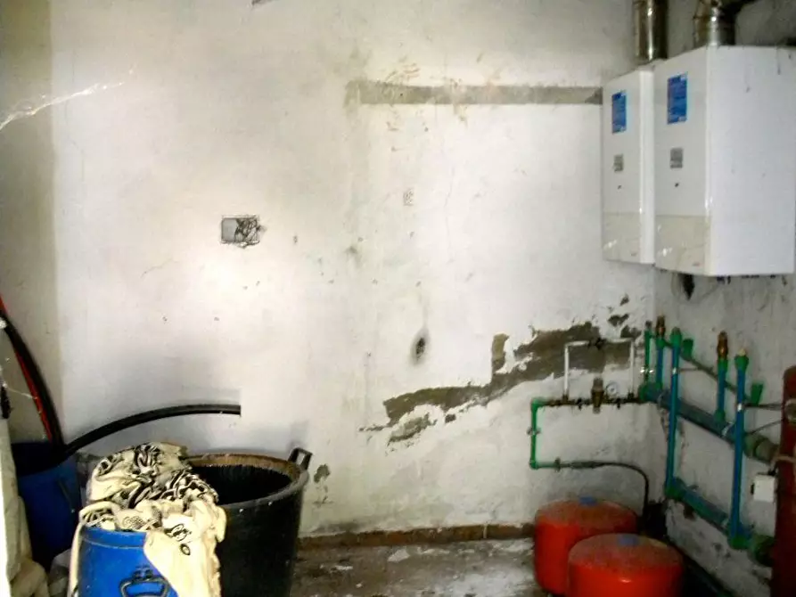 Immagine 14 di Porzione di casa in vendita  a Pisa