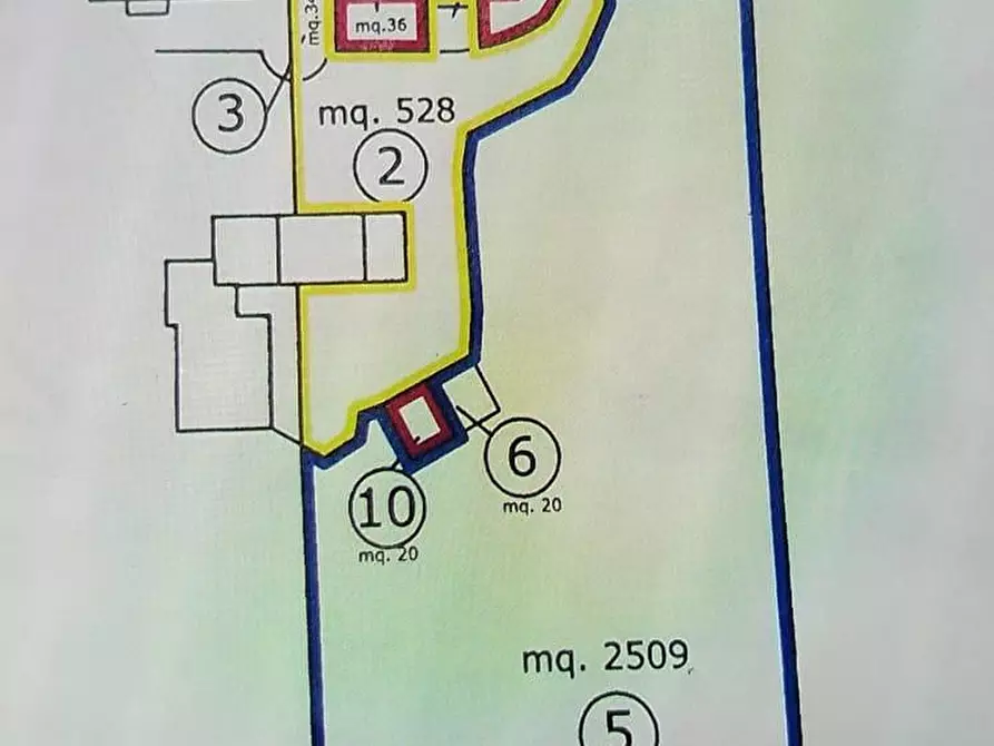 Immagine 21 di Porzione di casa in vendita  a Pisa