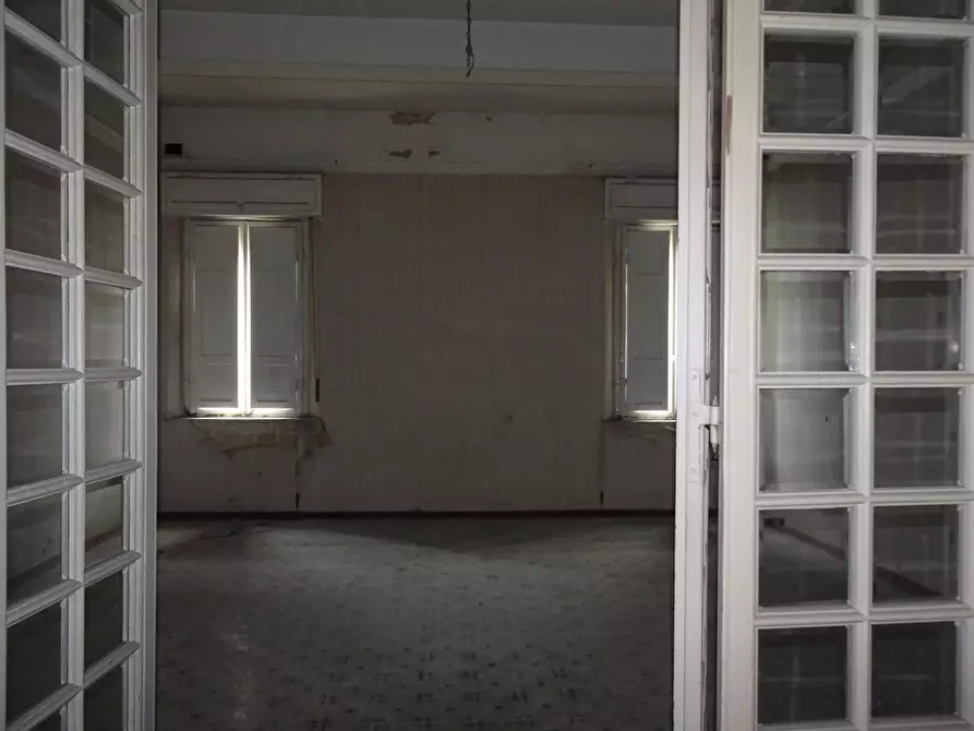 Immagine 2 di Palazzo in vendita  a Pontedera