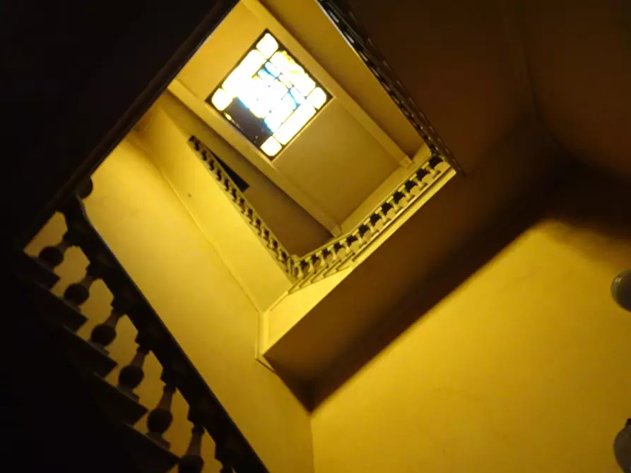 Immagine 19 di Palazzo in vendita  a Pontedera