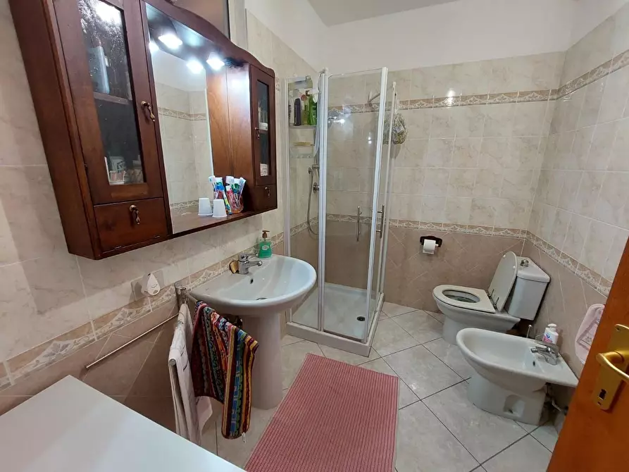 Immagine 10 di Appartamento in vendita  a Rosignano Marittimo