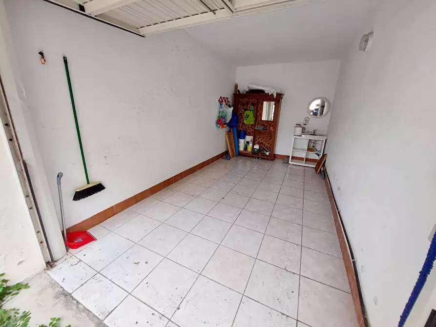 Immagine 18 di Appartamento in vendita  a Rosignano Marittimo