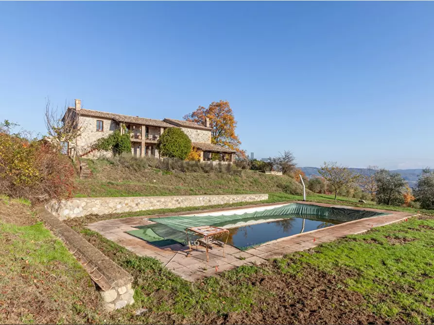 Immagine 21 di Casa colonica in vendita  a Orvieto