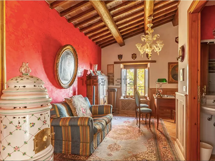 Immagine 9 di Casa colonica in vendita  a Orvieto