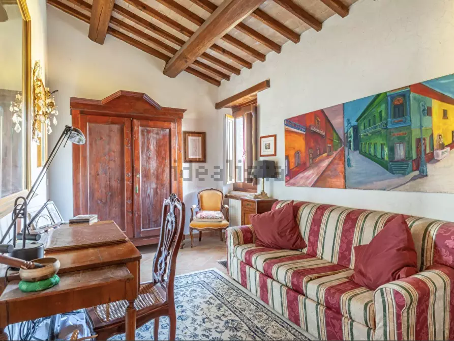 Immagine 12 di Casa colonica in vendita  a Orvieto