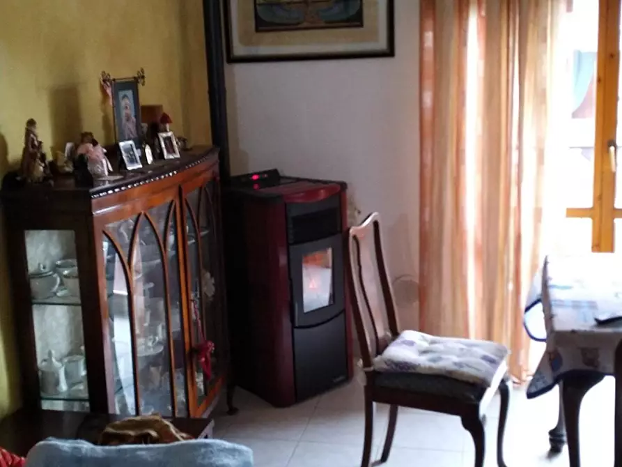 Immagine 10 di Villetta a schiera in vendita  a Massa