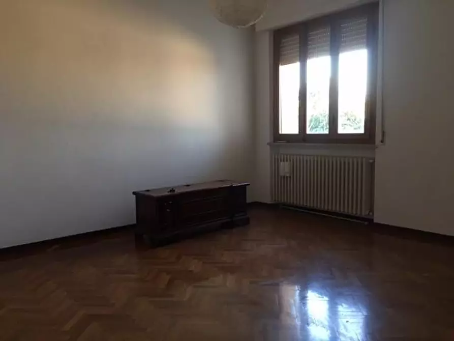 Immagine 6 di Villa in vendita  a Cascina