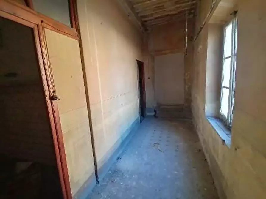 Immagine 6 di Terreno residenziale in vendita  a Lucca