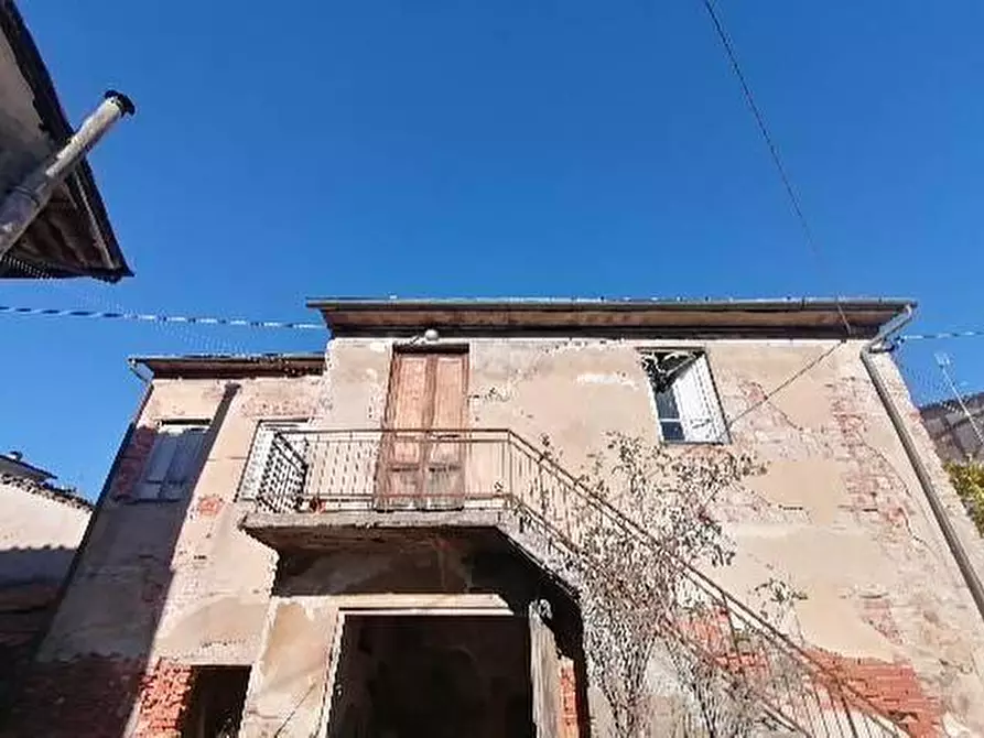 Immagine 4 di Terreno residenziale in vendita  a Lucca