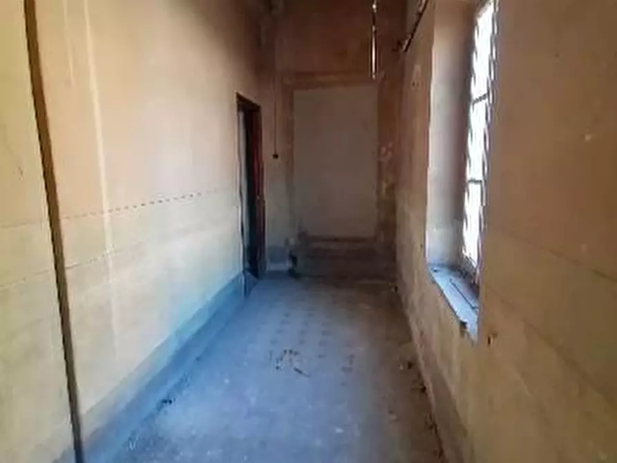 Immagine 7 di Terreno residenziale in vendita  a Lucca