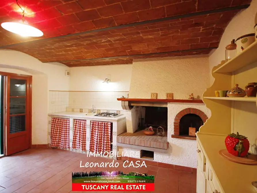 Immagine 3 di Rustico / casale in vendita  a Lamporecchio