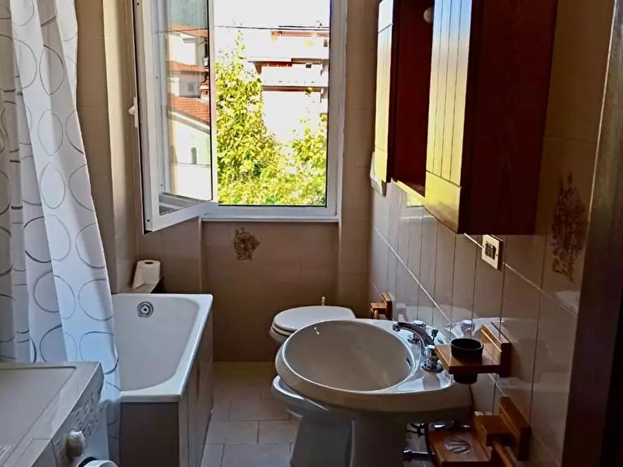 Immagine 7 di Appartamento in vendita  a Massa