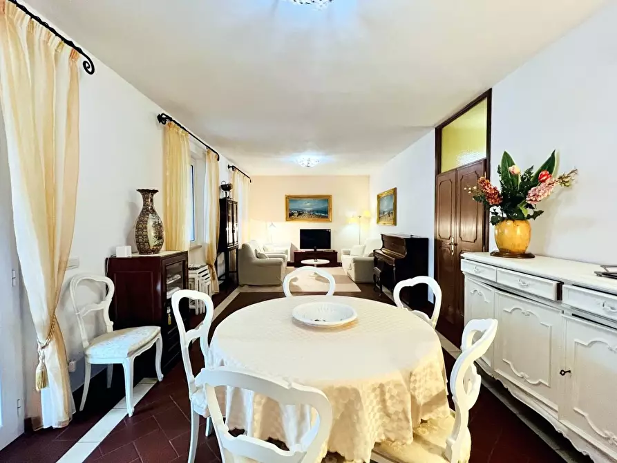 Immagine 17 di Casa indipendente in vendita  a Forte Dei Marmi