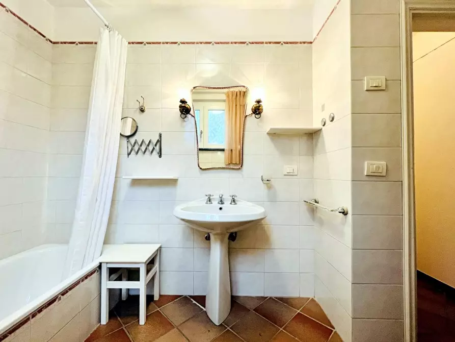 Immagine 51 di Casa indipendente in vendita  a Forte Dei Marmi